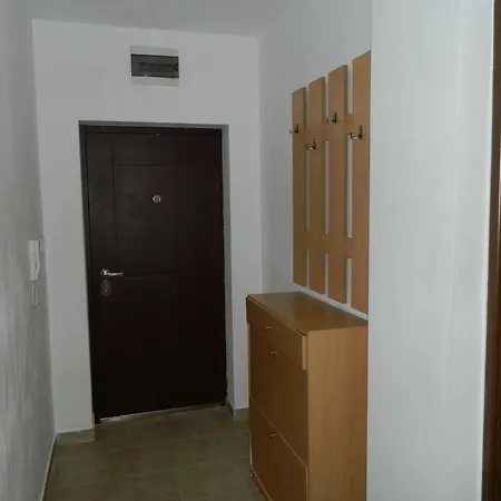 Apartment For Friends Warna